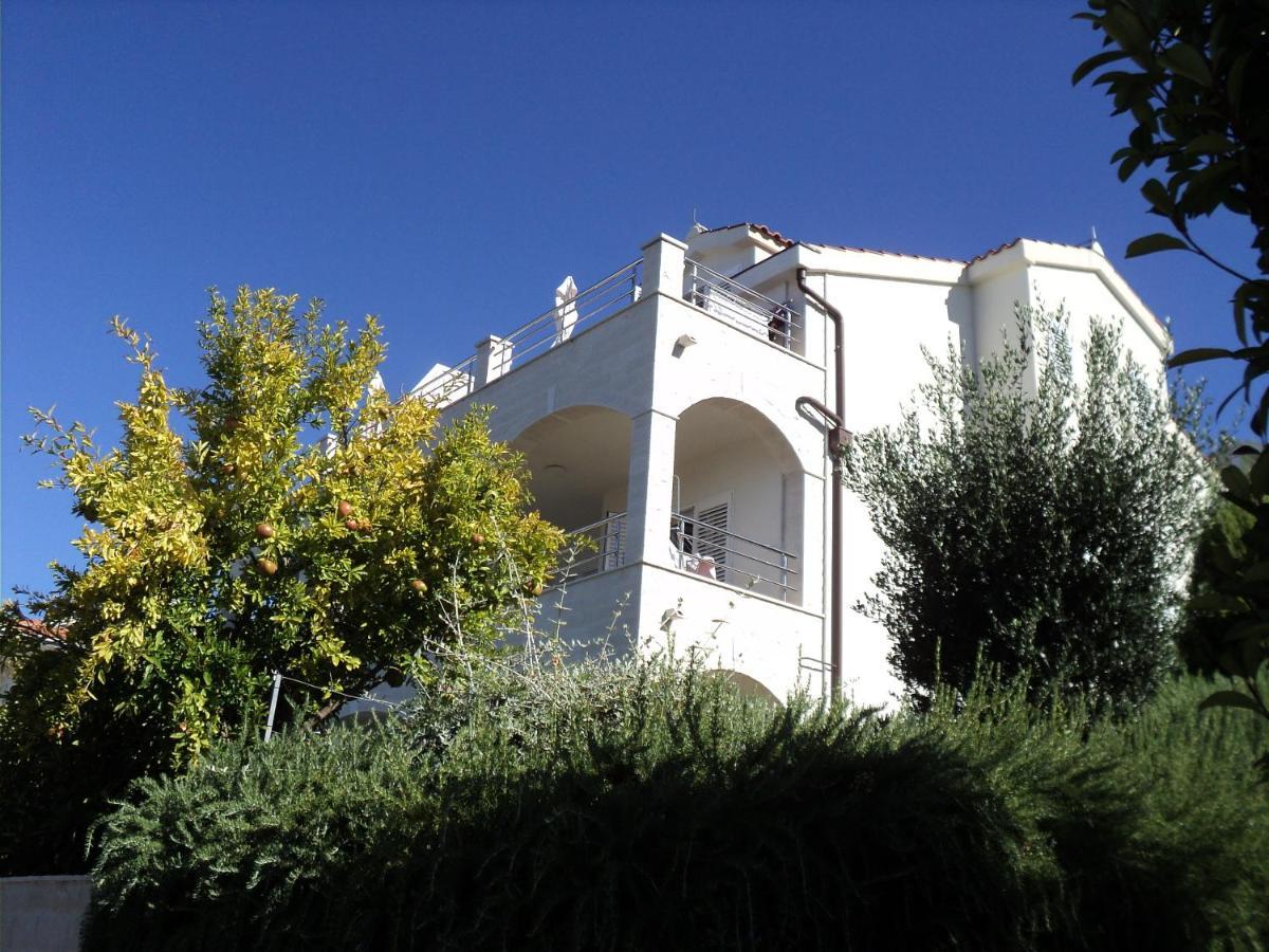 Villa Marta Apartmani Trogir Buitenkant foto