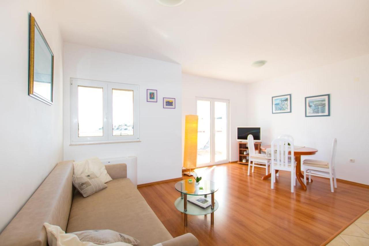 Villa Marta Apartmani Trogir Buitenkant foto