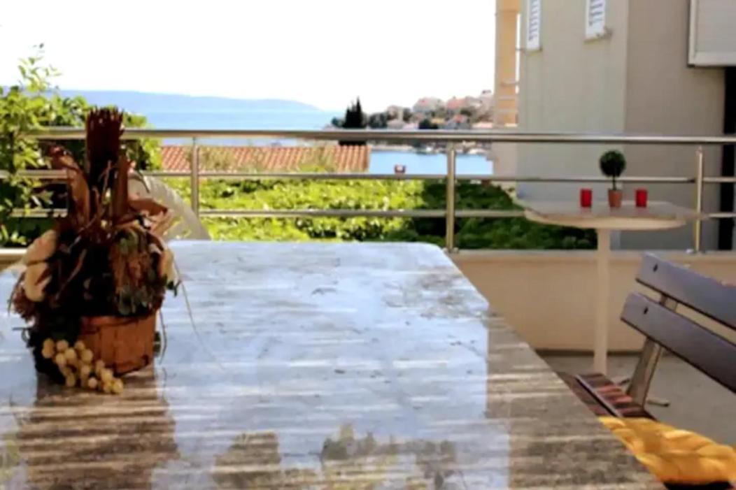 Villa Marta Apartmani Trogir Buitenkant foto